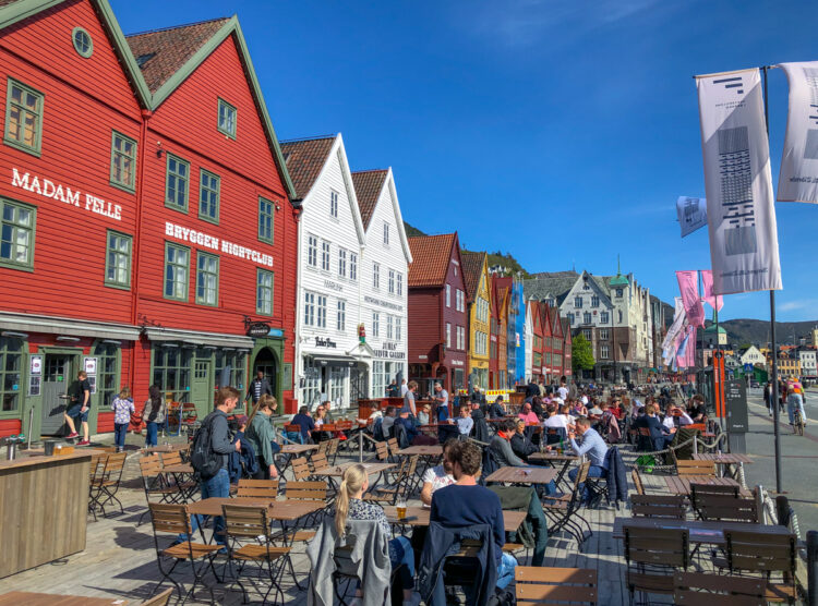 Uteservering Bergen - Uteservering på Bryggen Bergen